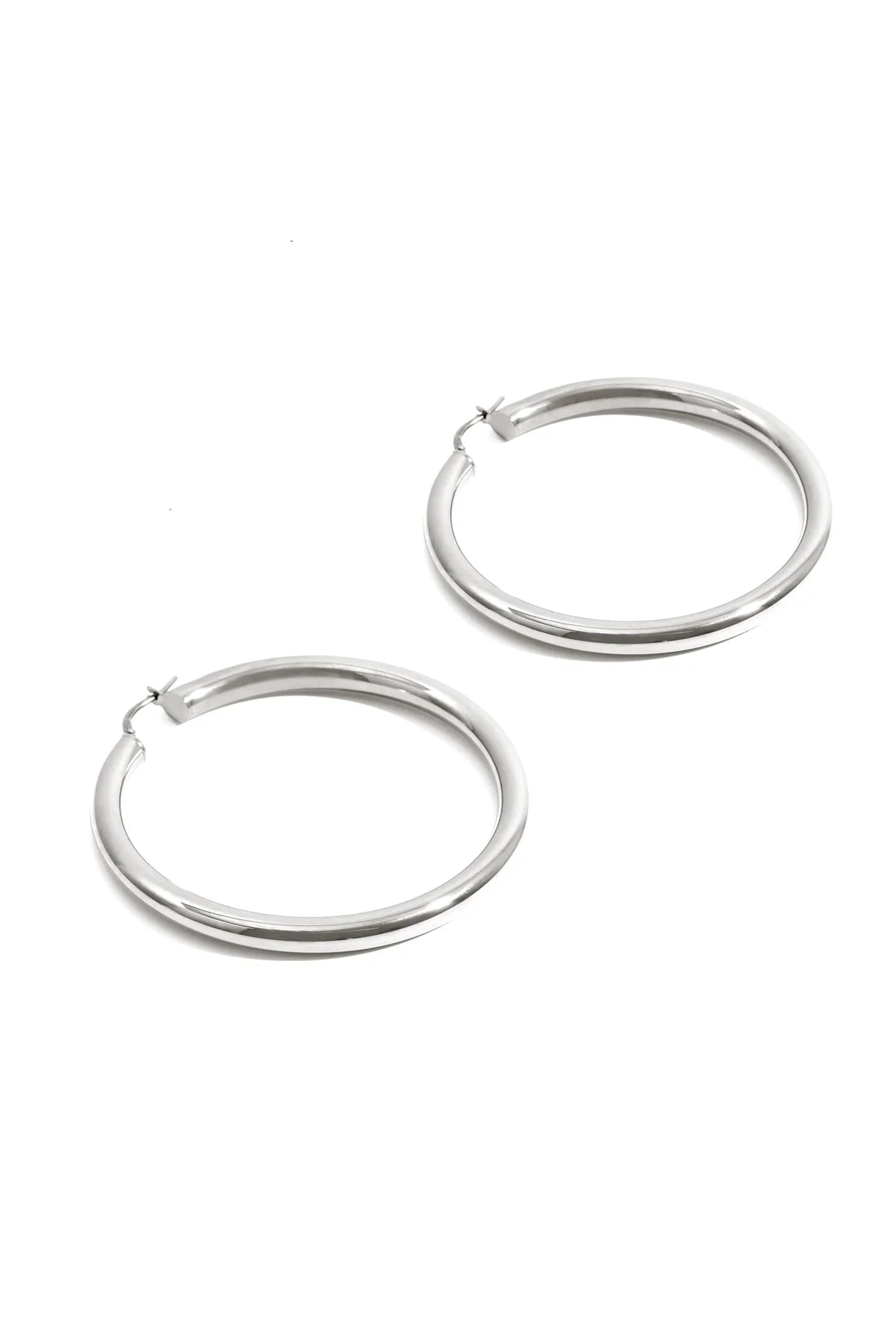 00'S HOOPS IN SILVER