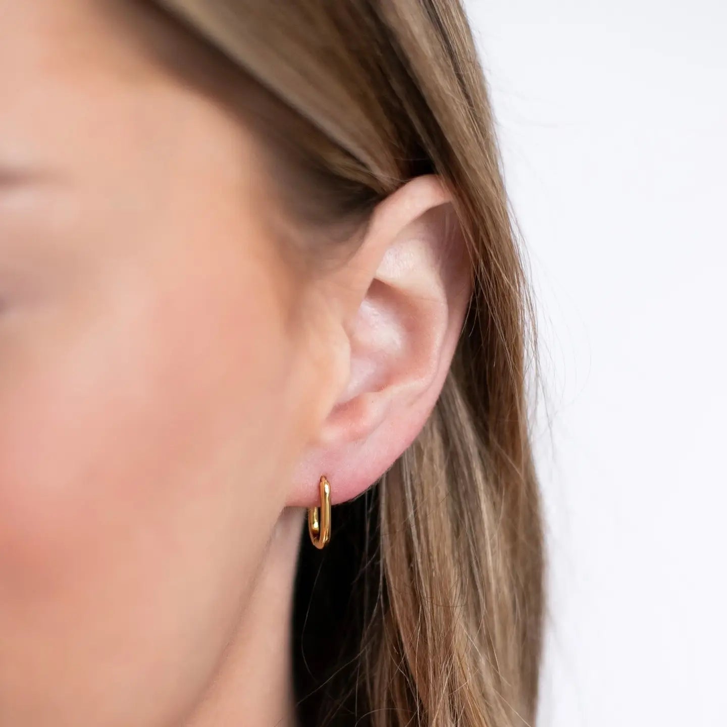 Dainty Oval Earrings